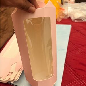 Lot 8 box. Pink Storage Box with Window